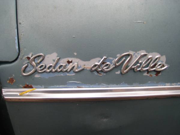 1969 Cadillac Sedan de Ville Blue